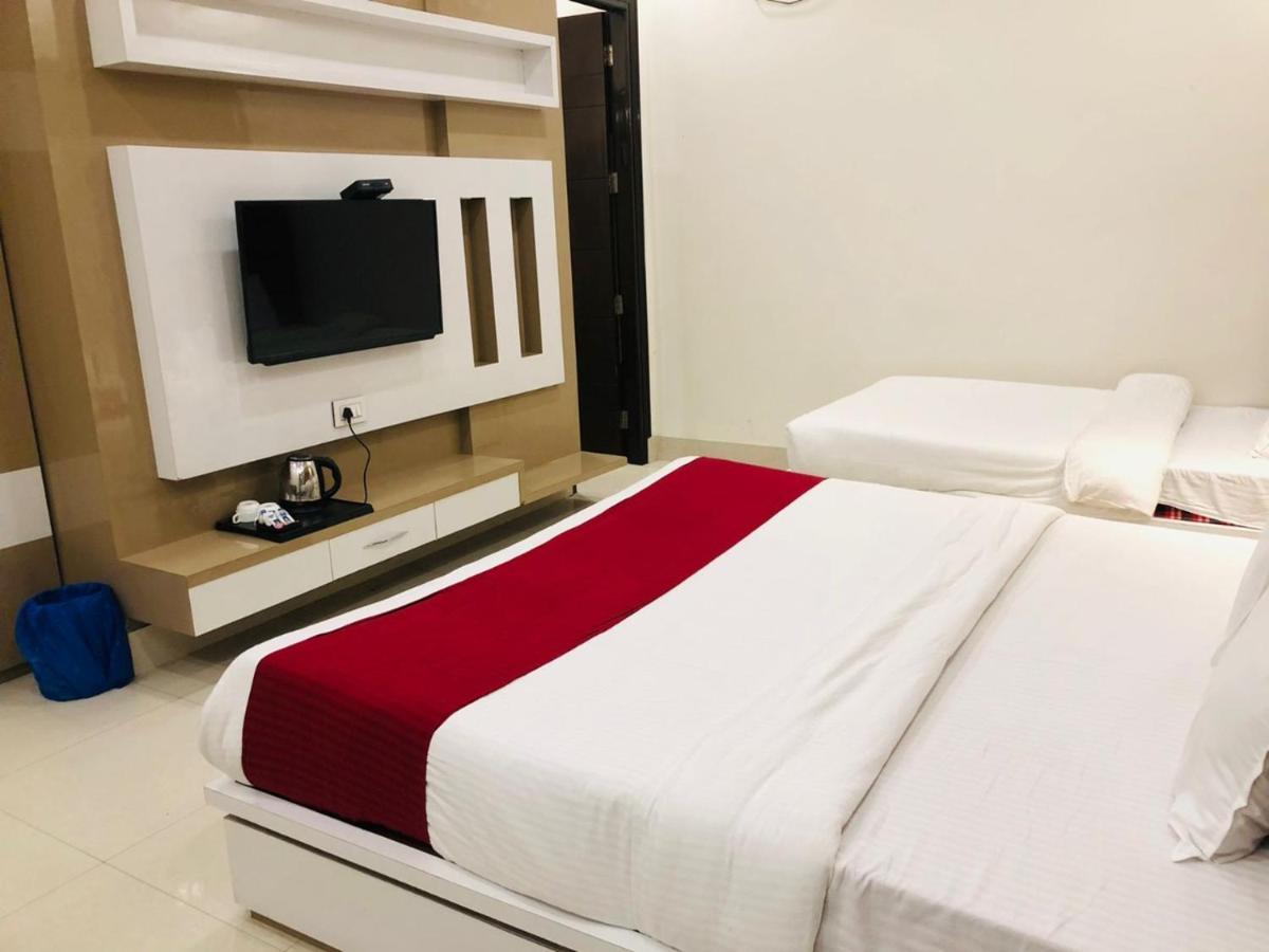 Hotel Blessing Bells, Fāzilka 외부 사진